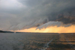 jun182008wedsnite-storms-5